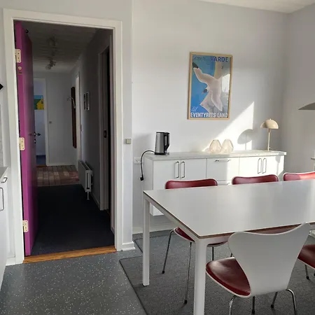 Paen Med Balkon Sj3212 Leilighet *