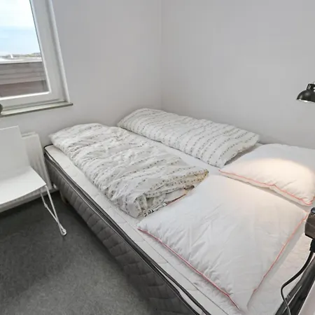 Paen Med Balkon Sj3212 * Henne Strand